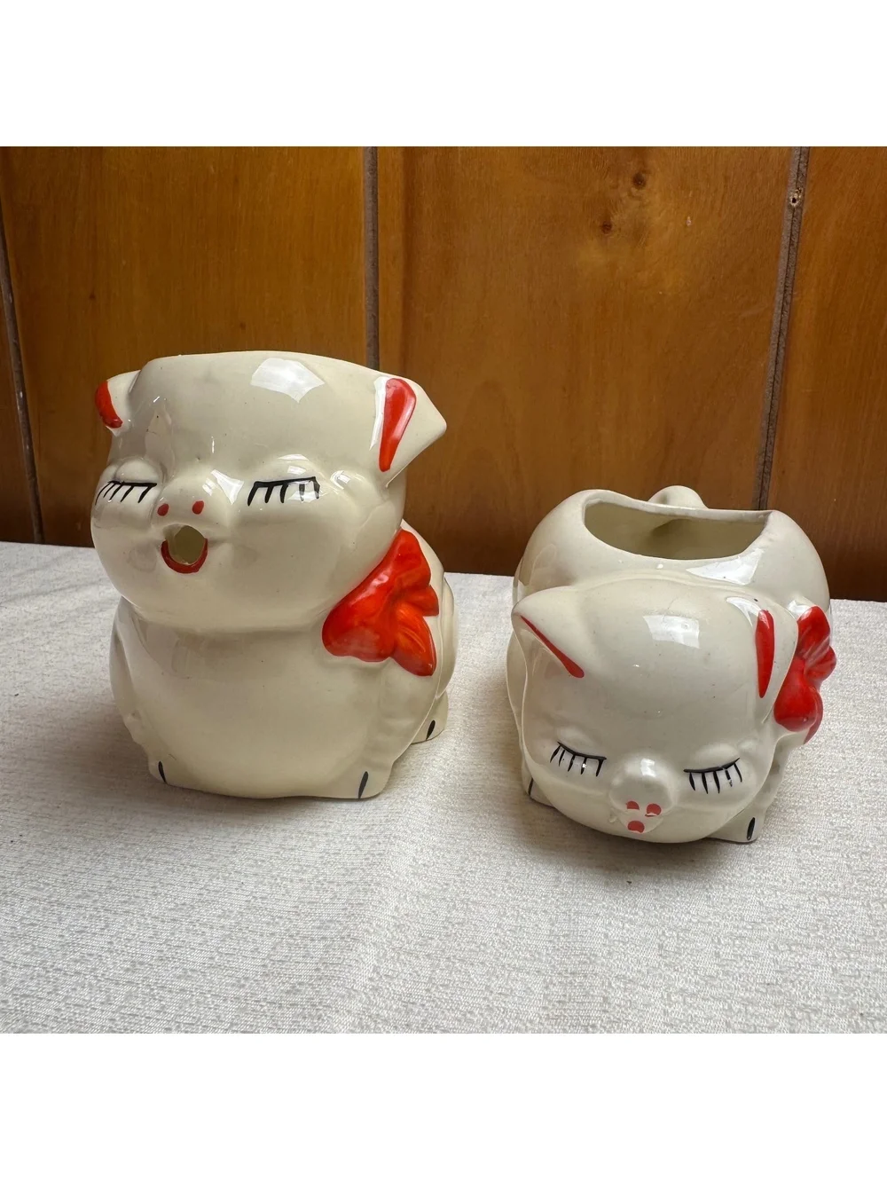Vintage Ceramic Pig Creamer & Sugar Bowl Set Red Bow Retro Farmhouse Kitchen